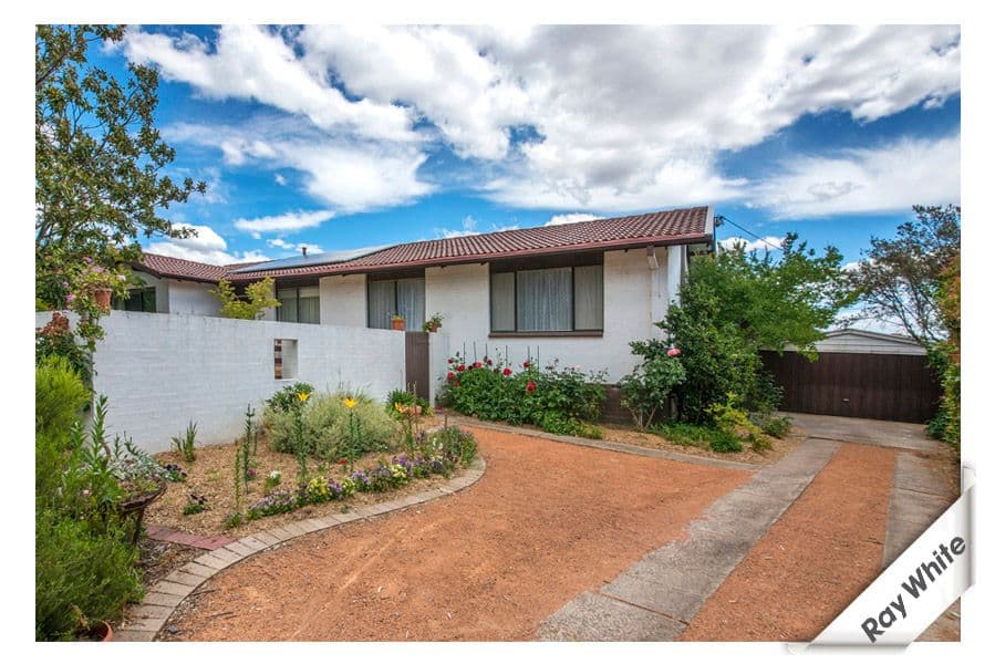 4 Crawford Crescent, FLYNN ACT 2615, Flynn - Image 1