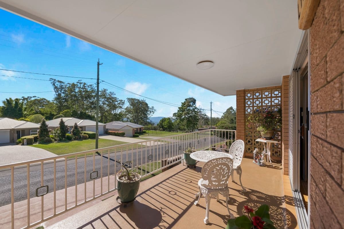 10 Henry Street, Mount Lofty QLD 4350, Mount Lofty - Thumbnail 3