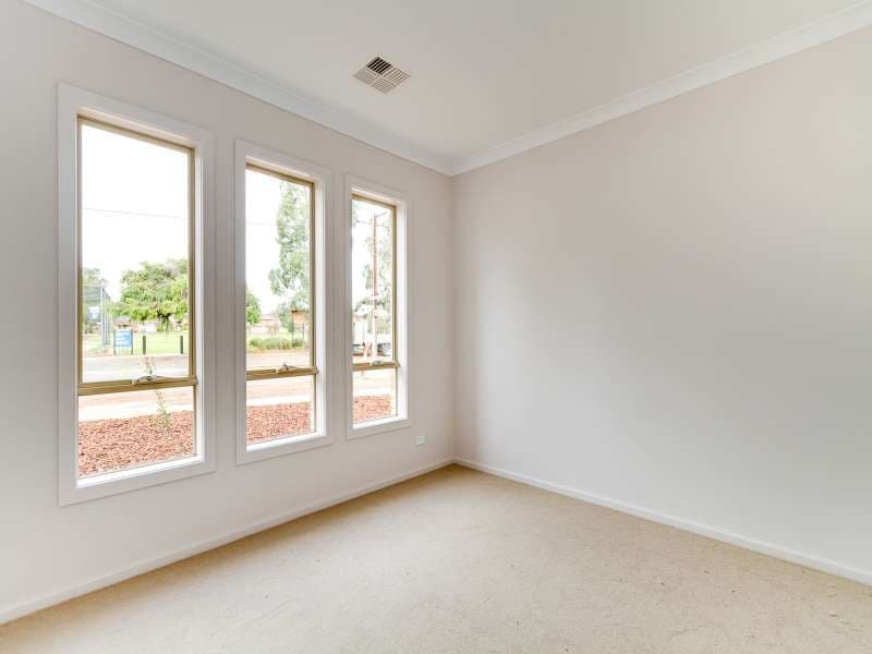 22 Clacton Road, DOVER GARDENS SA 5048, Dover Gardens - Thumbnail 4