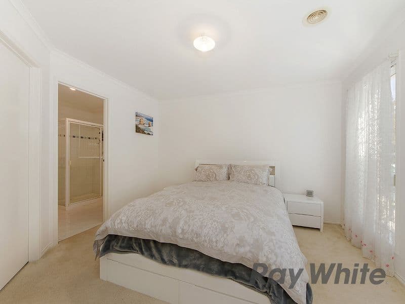 1 Glenbrook Avenue, Cairnlea VIC 3023, Cairnlea - Thumbnail 8