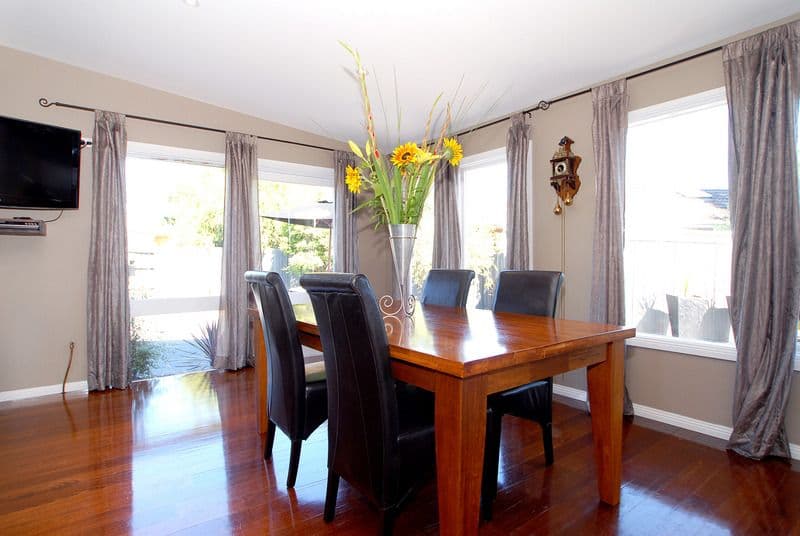 48 Johnson Drive, FERNTREE GULLY VIC 3156, Ferntree Gully - Thumbnail 2