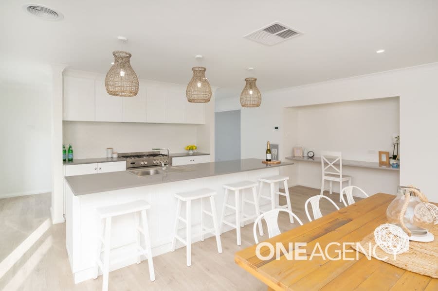 4 TURRAMIA Crescent, Gobbagombalin, Gobbagombalin - Thumbnail 3