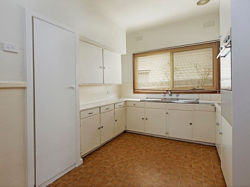112 Vines Road, HAMLYN HEIGHTS VIC 3215, Hamlyn Heights - Thumbnail 4