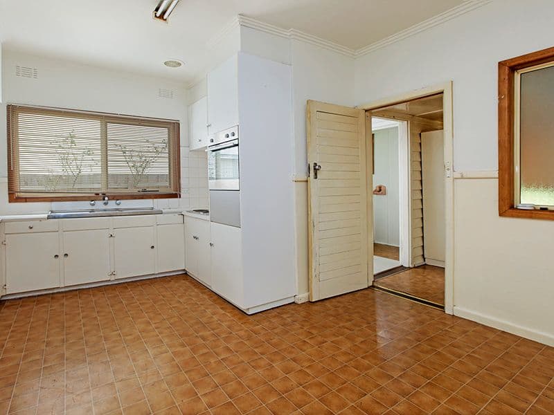 112 Vines Road, HAMLYN HEIGHTS VIC 3215, Hamlyn Heights - Thumbnail 5