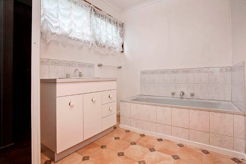 16 Talpa Crescent, CORIO VIC 3214, Corio - Thumbnail 5