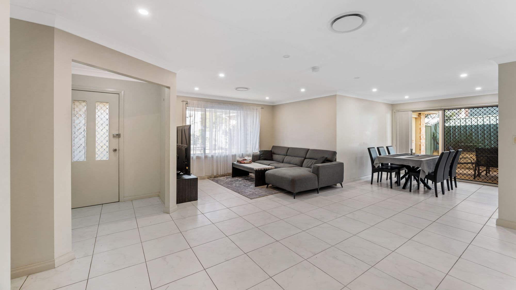 9/41 Regentville Road, Glenmore Park NSW 2745, Glenmore Park - Thumbnail 2
