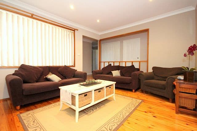 96 Flinders Road, GEORGES HALL NSW 2198, Georges Hall - Thumbnail 4