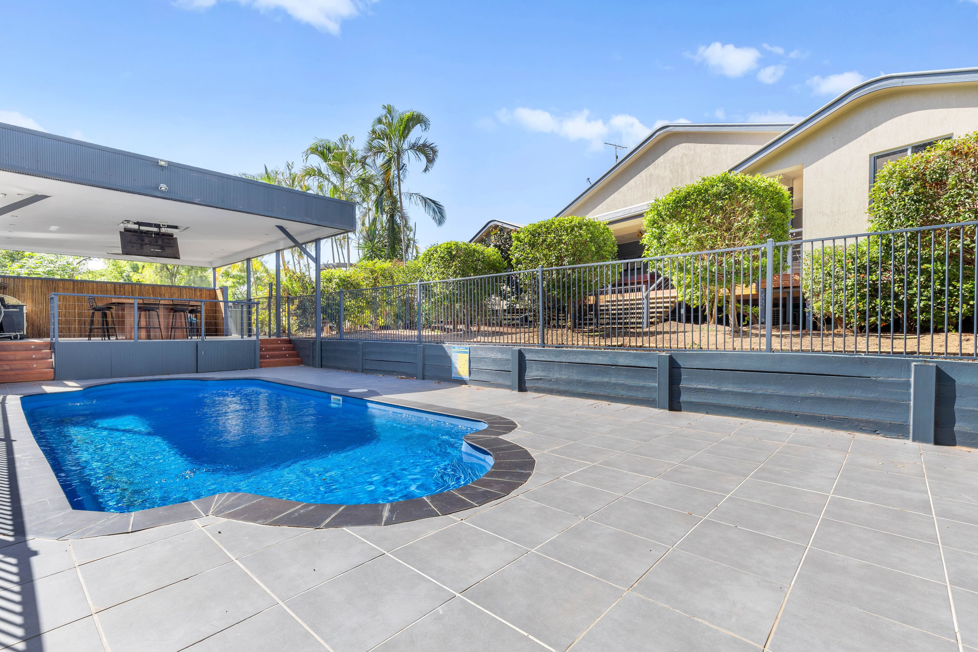 27 Whitchurch Road, Emerald QLD 4720, Emerald - Thumbnail 3