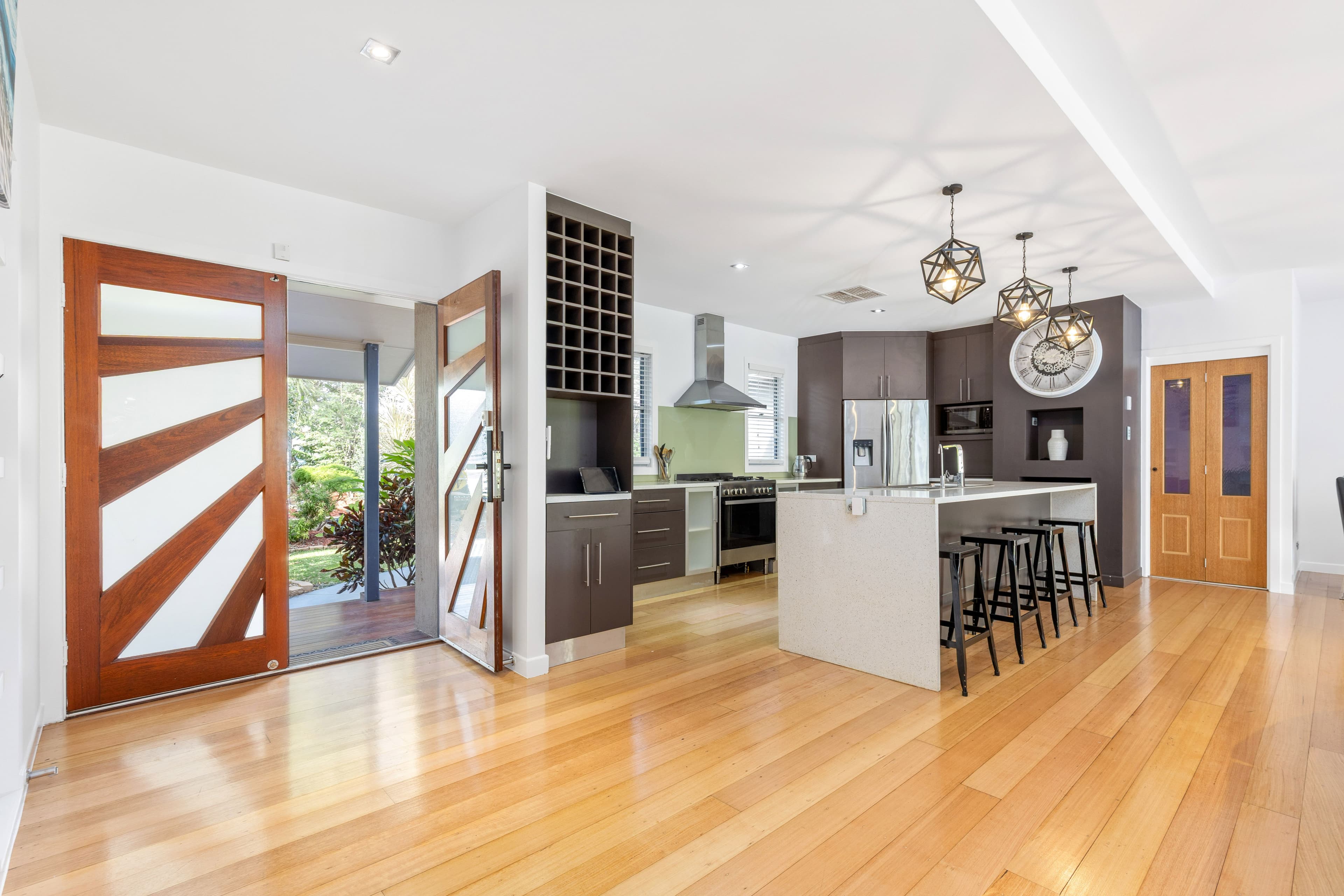 27 Whitchurch Road, Emerald QLD 4720, Emerald - Thumbnail 4