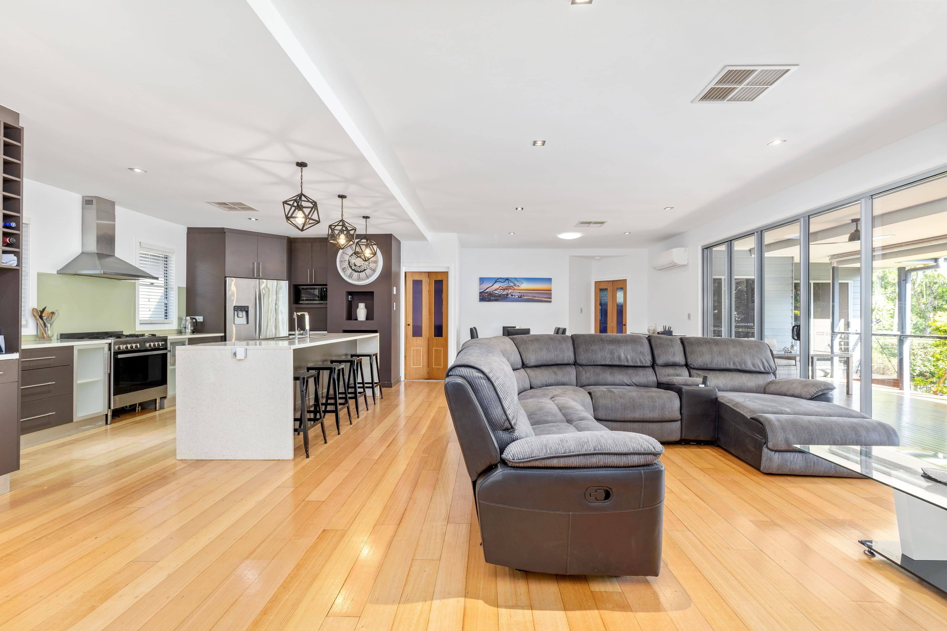 27 Whitchurch Road, Emerald QLD 4720, Emerald - Thumbnail 5