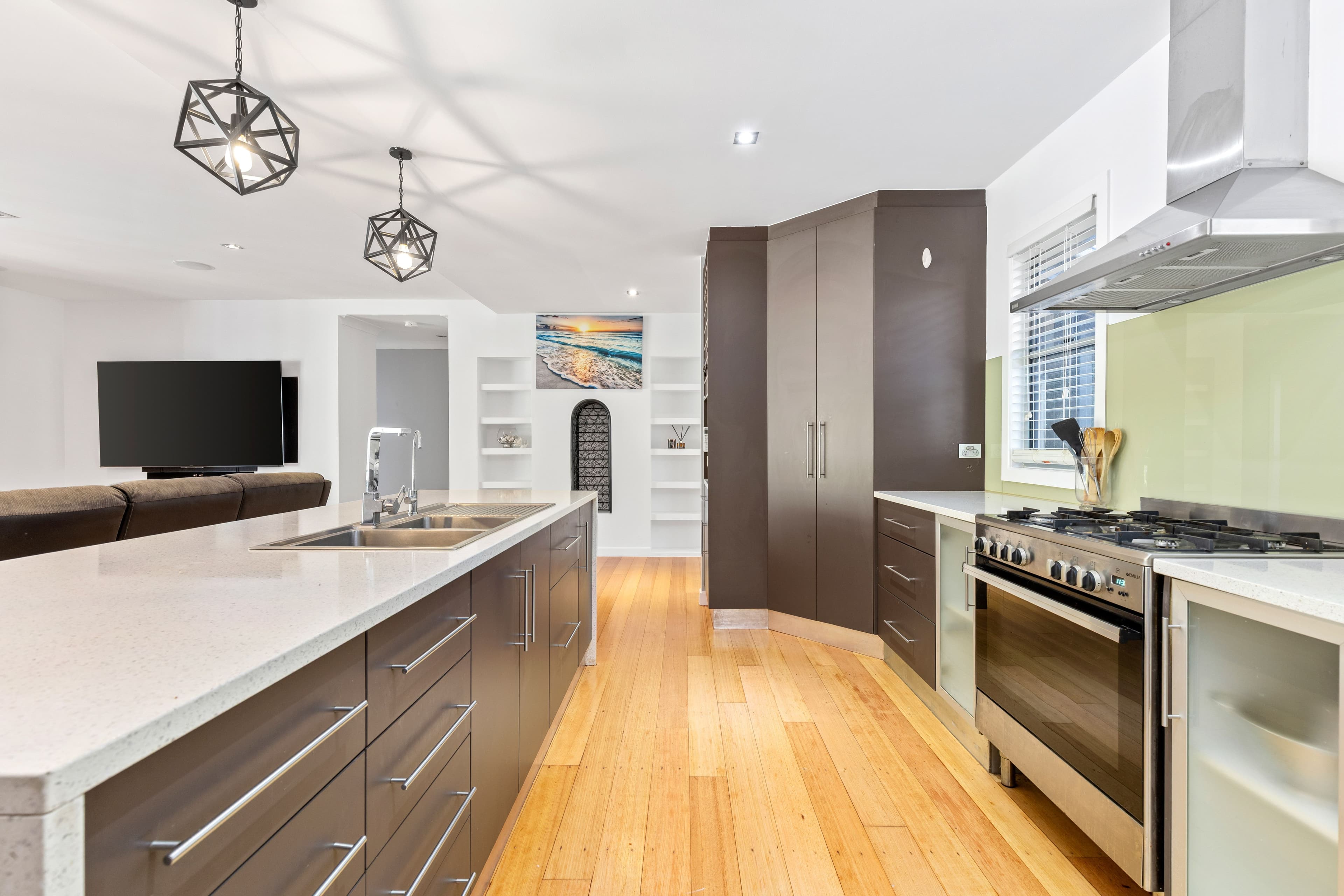 27 Whitchurch Road, Emerald QLD 4720, Emerald - Thumbnail 7