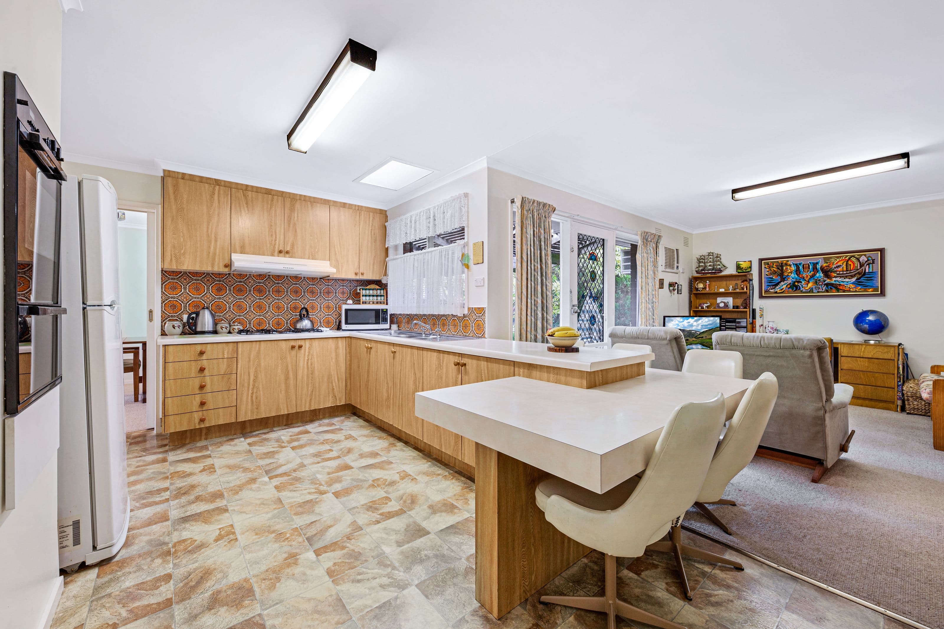 16 Simmons Street, Box Hill North VIC 3129, Box Hill North - Thumbnail 3