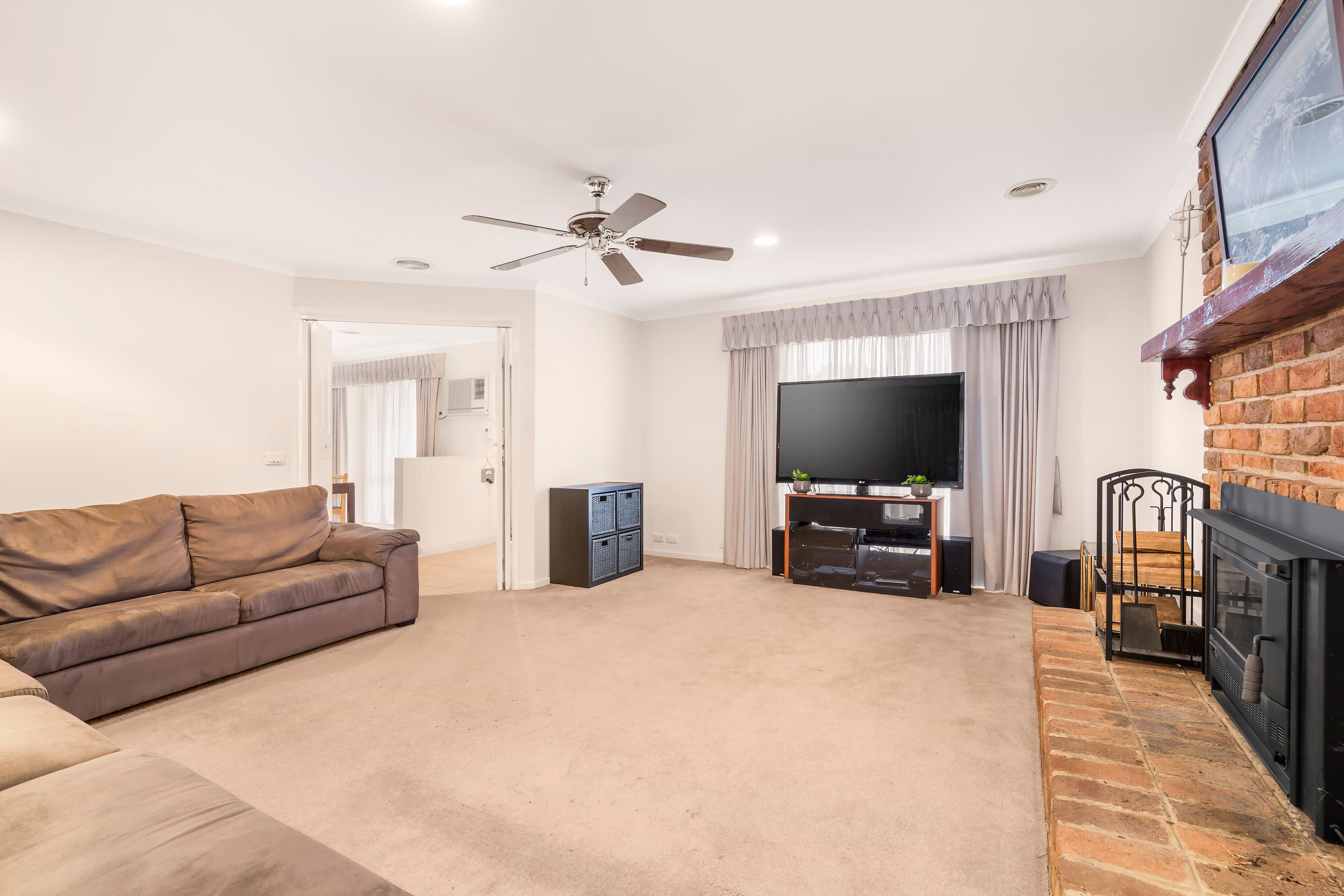62 Willow Avenue, Rowville VIC 3178, Rowville - Thumbnail 2