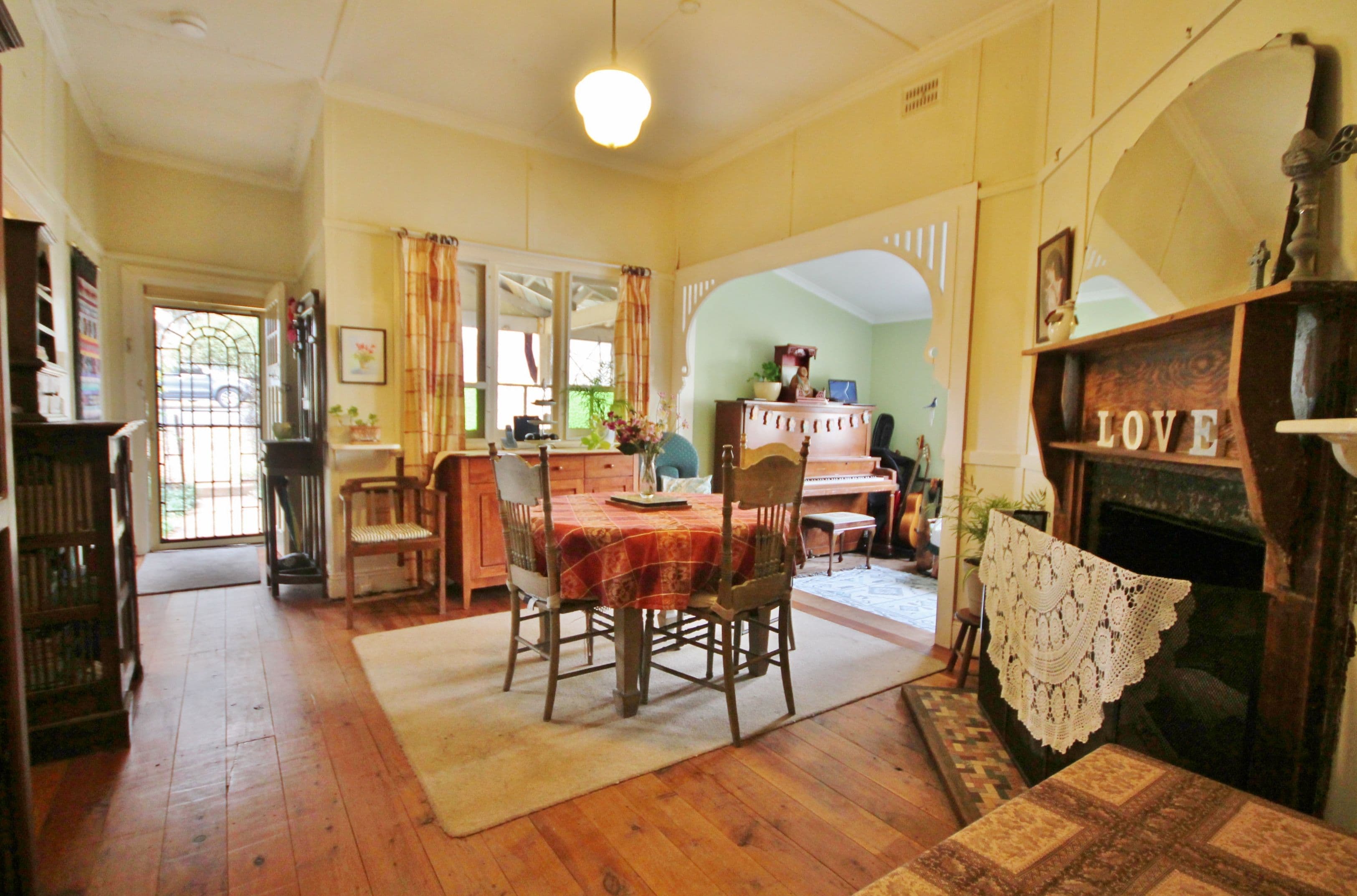 1 Bruce Street, Young - Thumbnail 3