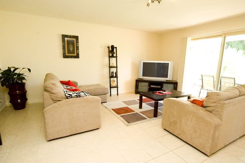 7 Farr Street, East Ipswich, QLD, 4305, East Ipswich - Thumbnail 2