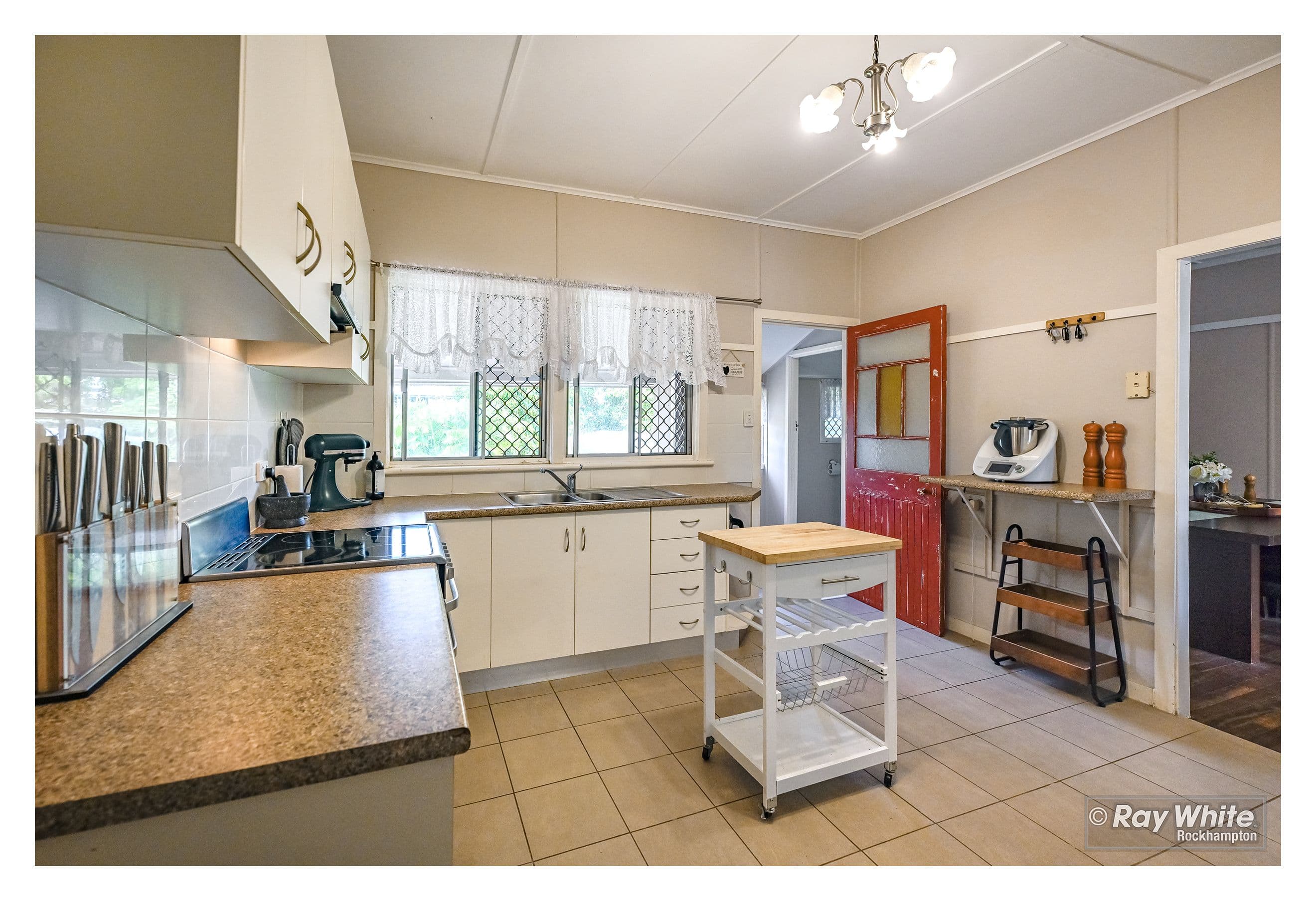 26 BURNETT Street, Berserker QLD 4701, Berserker - Thumbnail 5