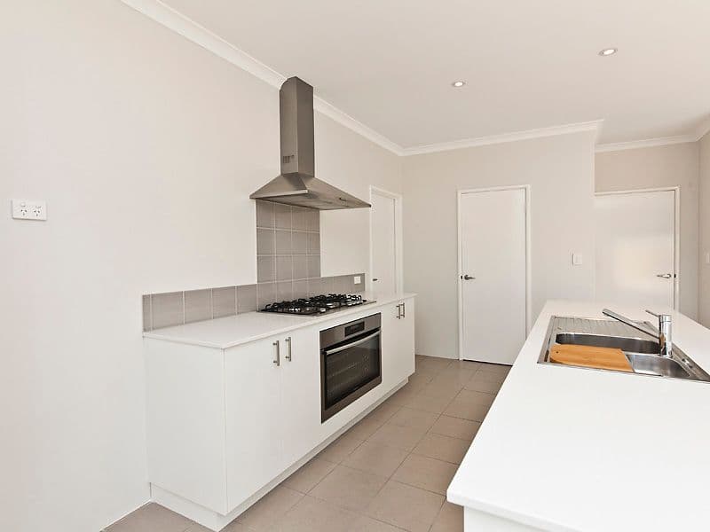 186 Banrock Drive, ELLENBROOK WA 6069, Ellenbrook - Thumbnail 5