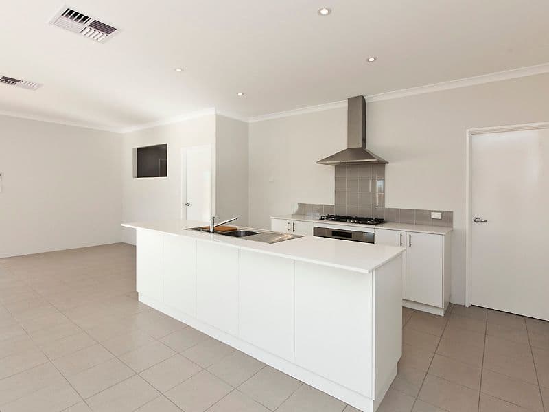 186 Banrock Drive, ELLENBROOK WA 6069, Ellenbrook - Thumbnail 8