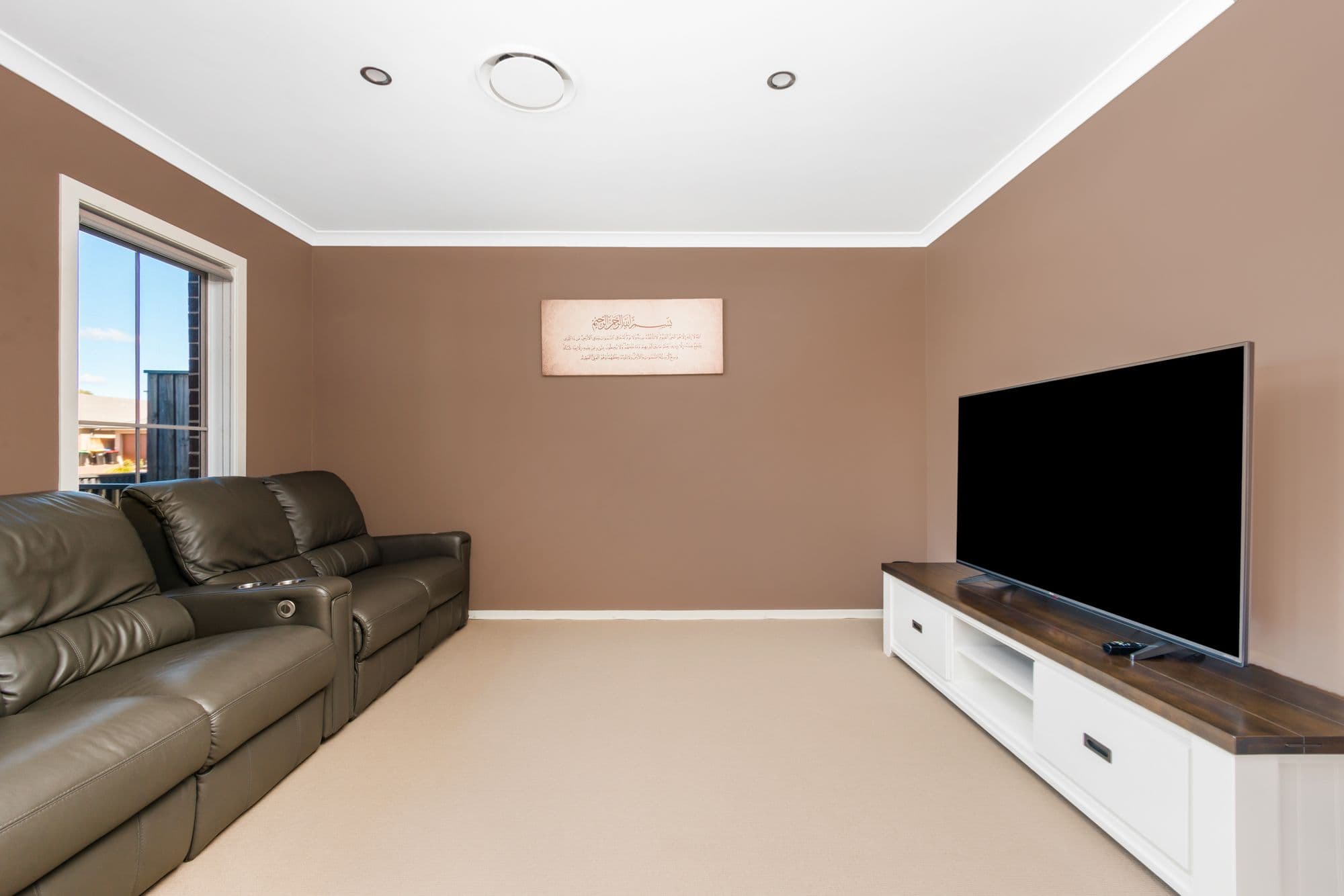 39 Macksville Street, Carnes Hill NSW 2171, Carnes Hill - Thumbnail 2