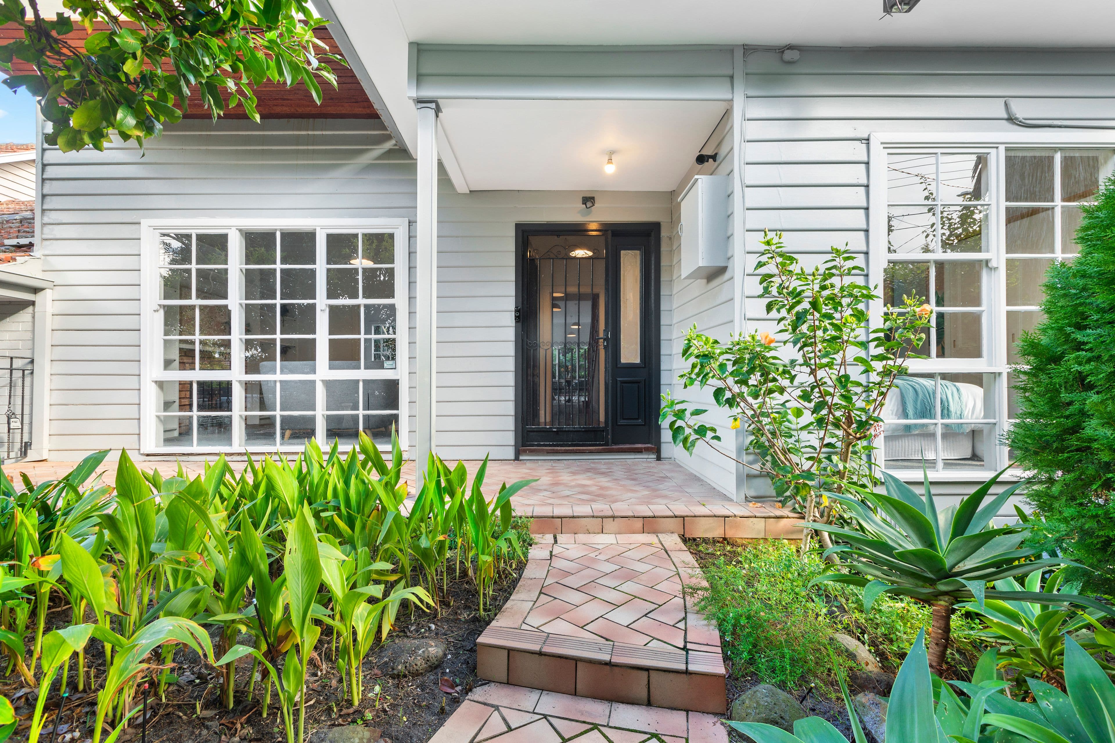 10 Gilford Grove, Cheltenham VIC 3192, Cheltenham - Thumbnail 2