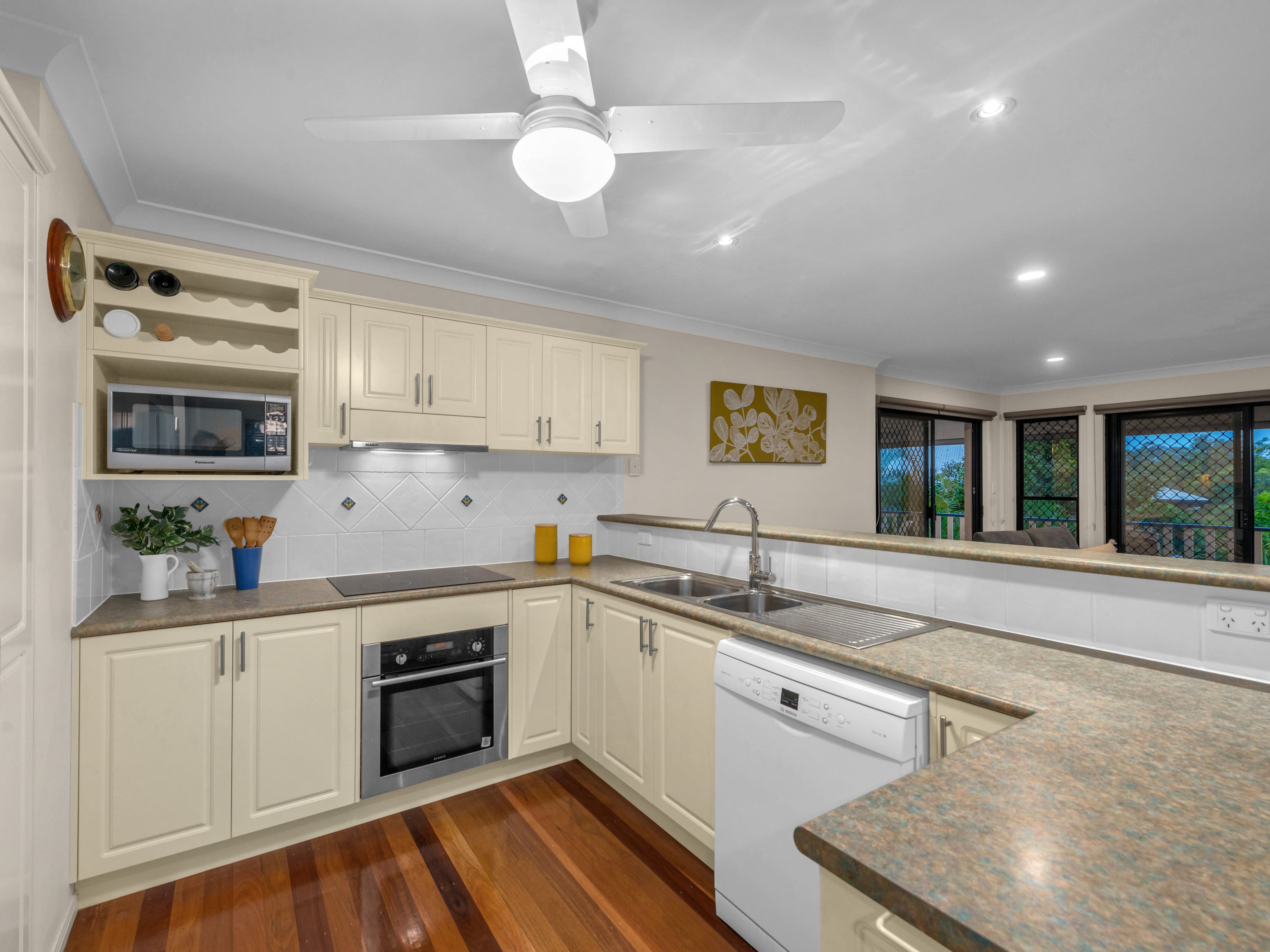 17 Meilland Court, Eatons Hill QLD 4037, Eatons Hill - Thumbnail 2