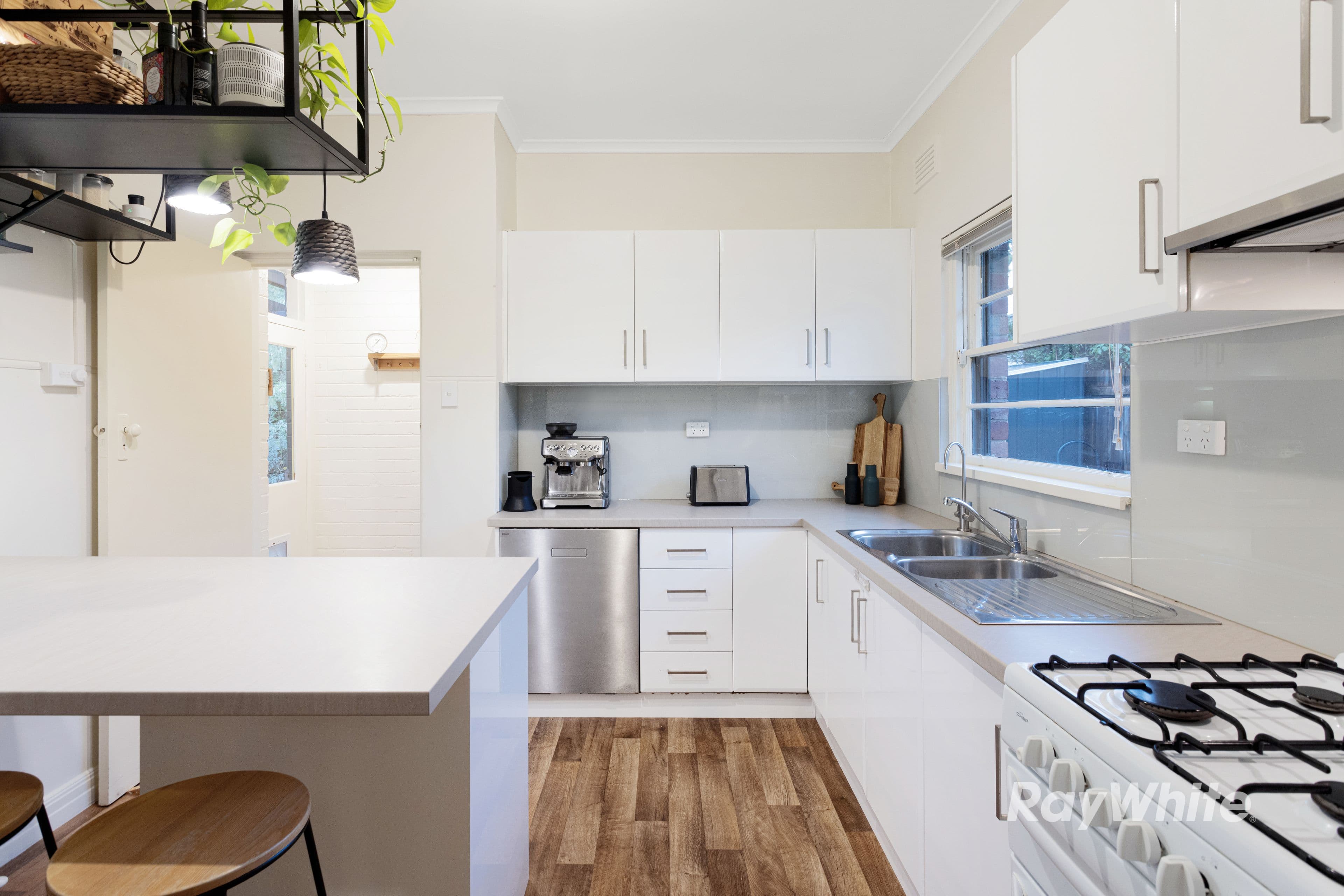 8 Bute Street, Murrumbeena VIC 3163, Murrumbeena - Thumbnail 4