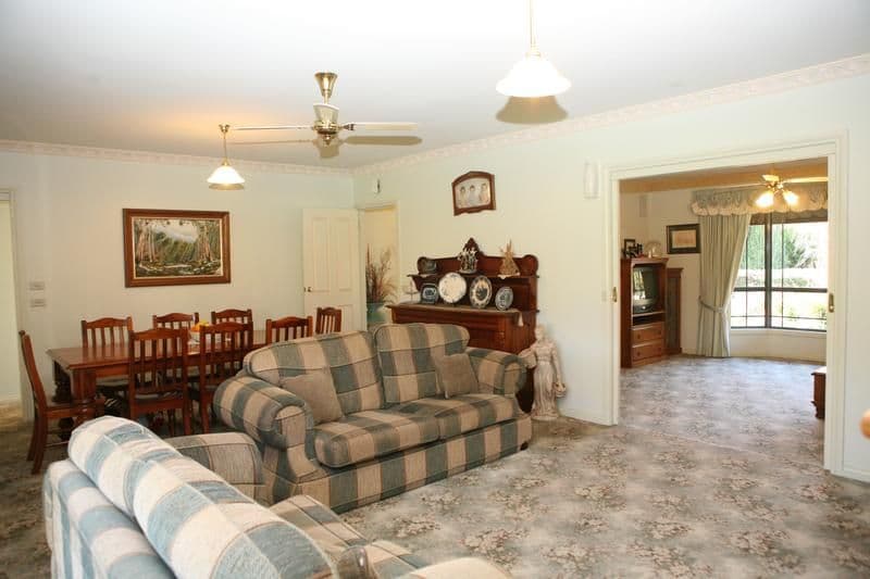 18 Rodgers Place, BUSHFIELD VIC 3281, Bushfield - Thumbnail 4