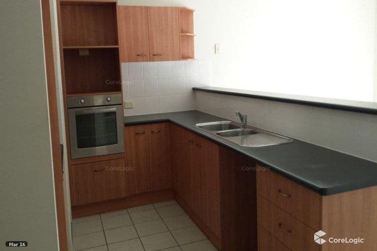 3 Westaway Place, Wynnum West QLD 4178, Wynnum West - Thumbnail 2