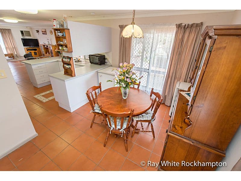 16 Skinner Drive, NORMAN GARDENS QLD 4701, Norman Gardens - Thumbnail 4