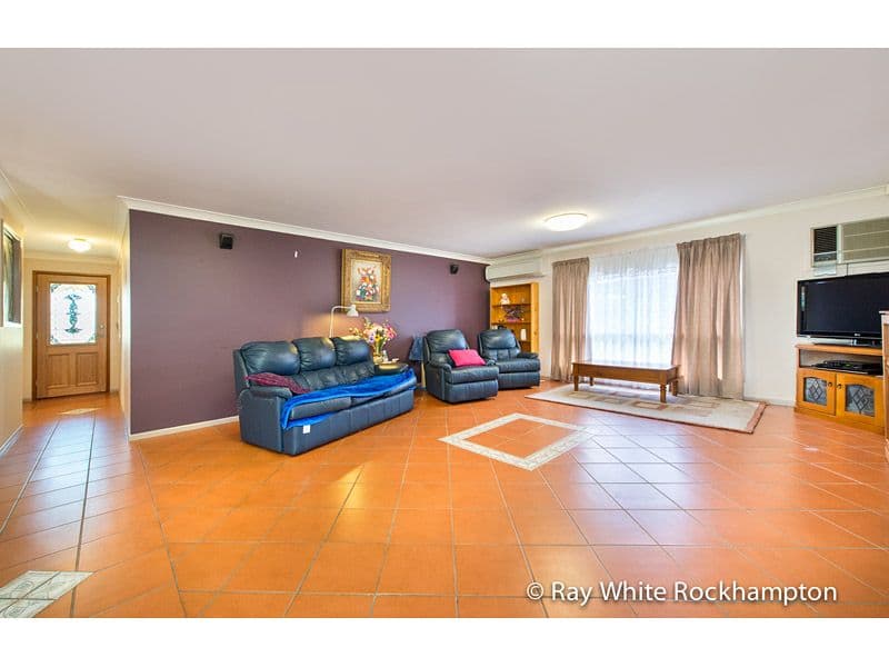16 Skinner Drive, NORMAN GARDENS QLD 4701, Norman Gardens - Thumbnail 6