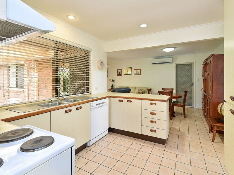 8 Edwards Drive, Albany Creek QLD 4035, Albany Creek - Thumbnail 6