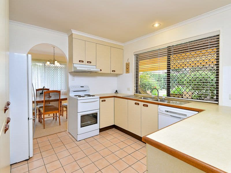 8 Edwards Drive, Albany Creek QLD 4035, Albany Creek - Thumbnail 7