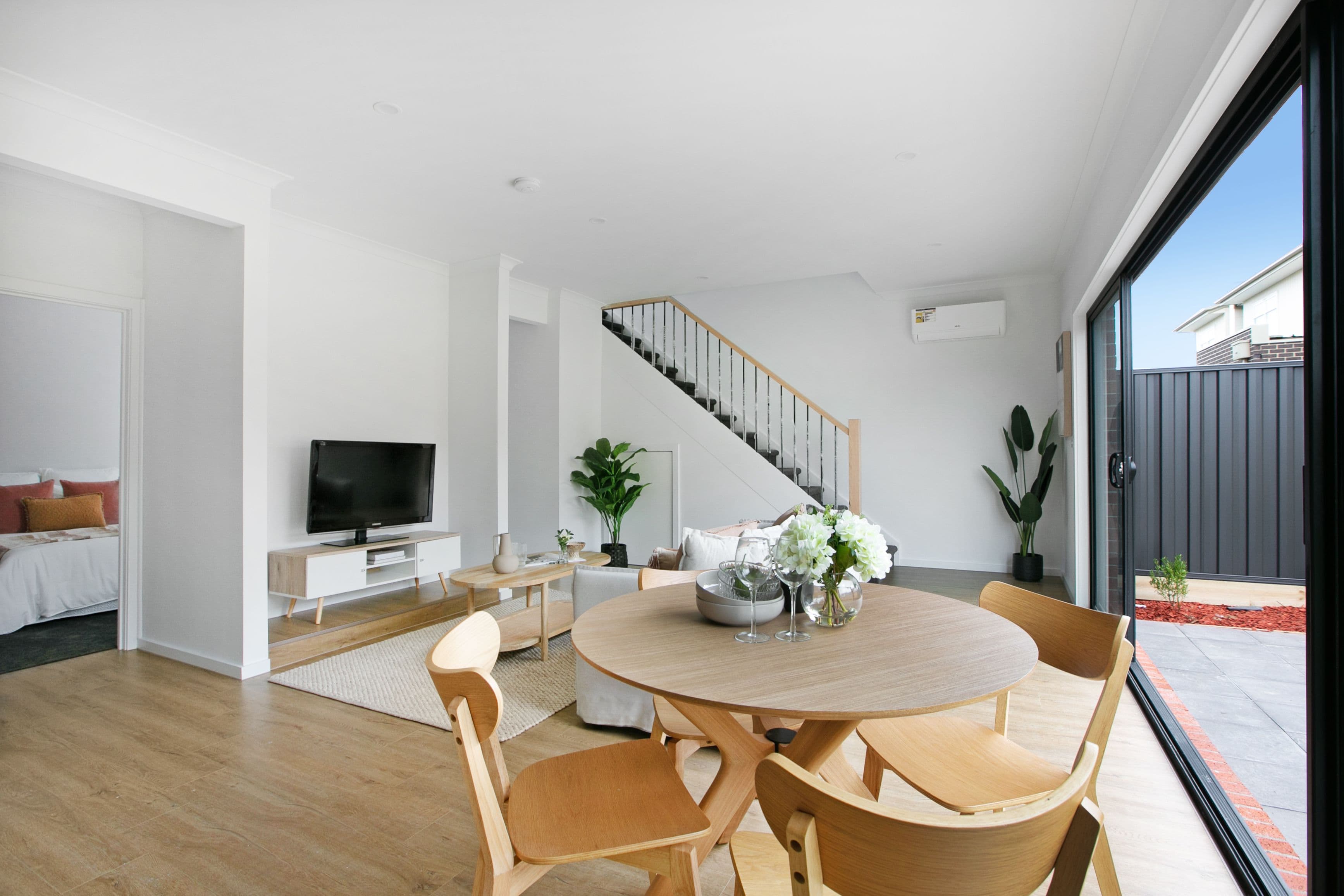 3 Dumbarton Street, Reservoir VIC 3073, Reservoir - Thumbnail 3