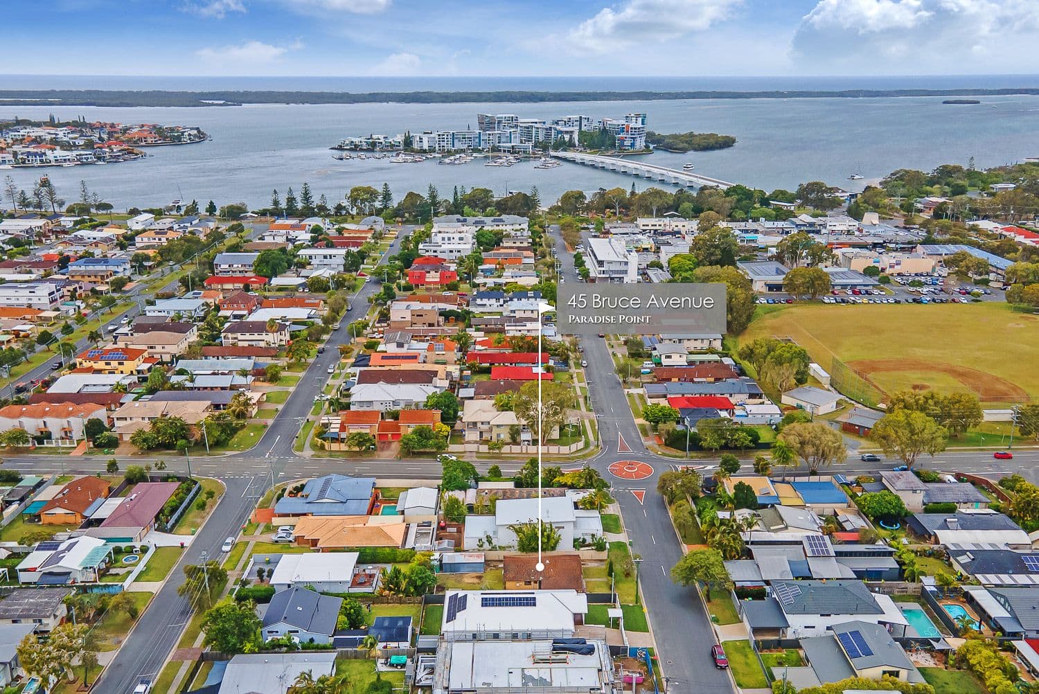 45 Bruce Avenue, Paradise Point QLD 4216, Paradise Point - Thumbnail 2