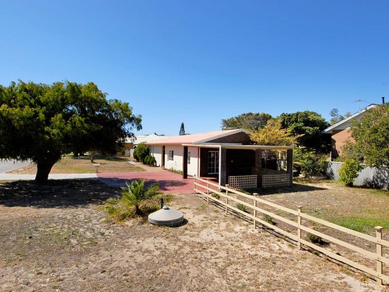 26 Fourth Avenue, SHOALWATER WA 6169, Shoalwater - Thumbnail 2