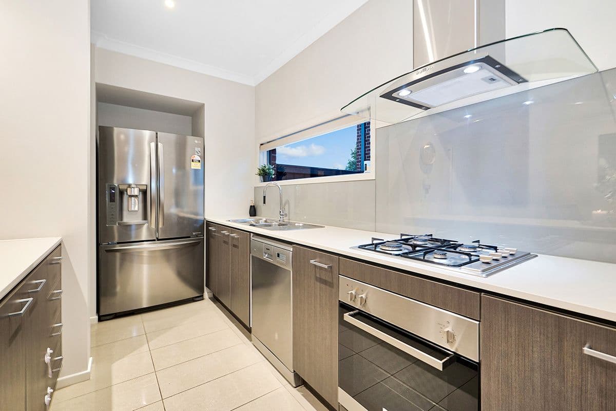 53a Royaloak Crescent, Cranbourne East VIC 3977, Cranbourne East - Thumbnail 5