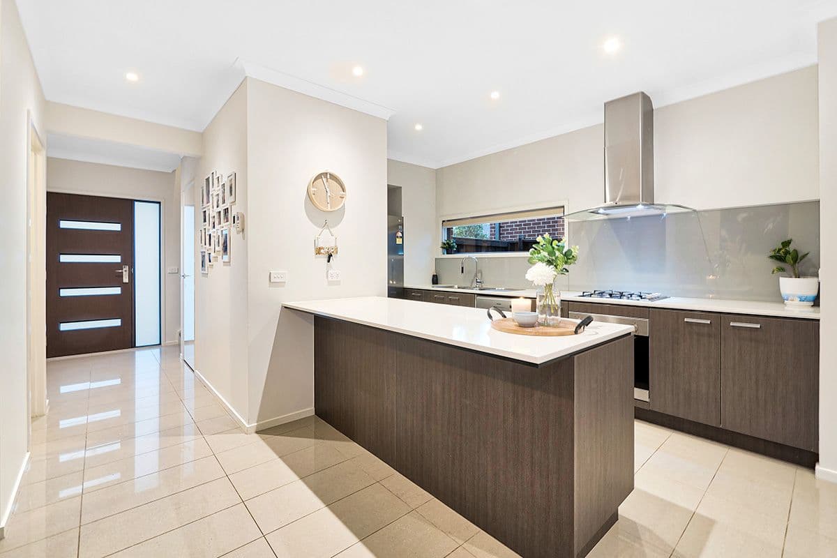 53a Royaloak Crescent, Cranbourne East VIC 3977, Cranbourne East - Thumbnail 6