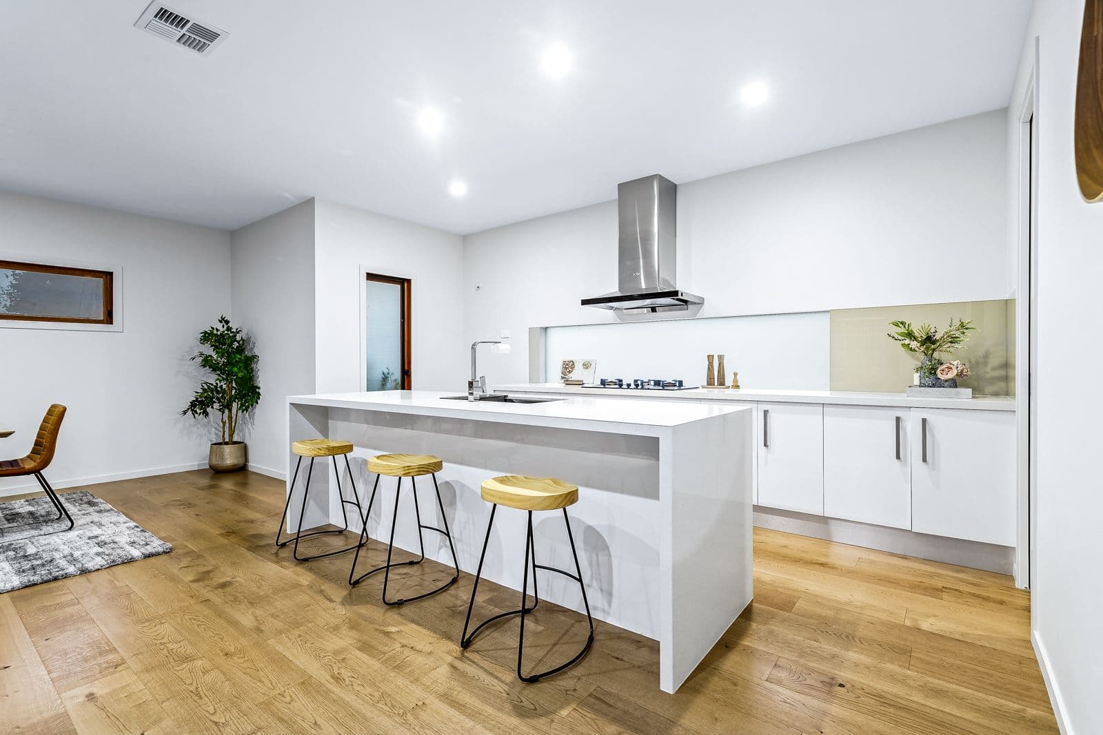 32 Bennett Avenue, Mount Waverley VIC 3149, Mount Waverley - Thumbnail 5