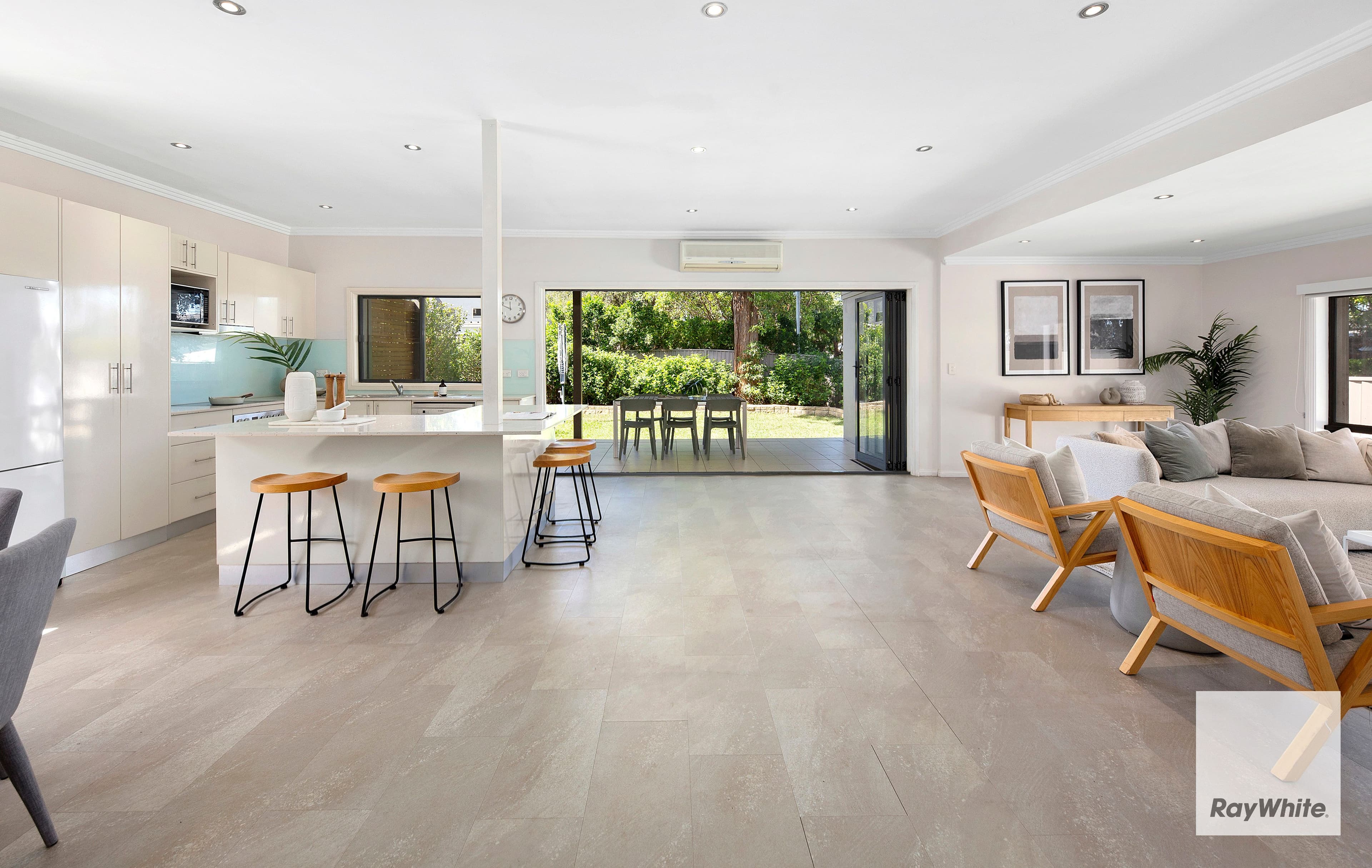 308 Willarong Road, Caringbah South NSW 2229, Caringbah South - Thumbnail 4