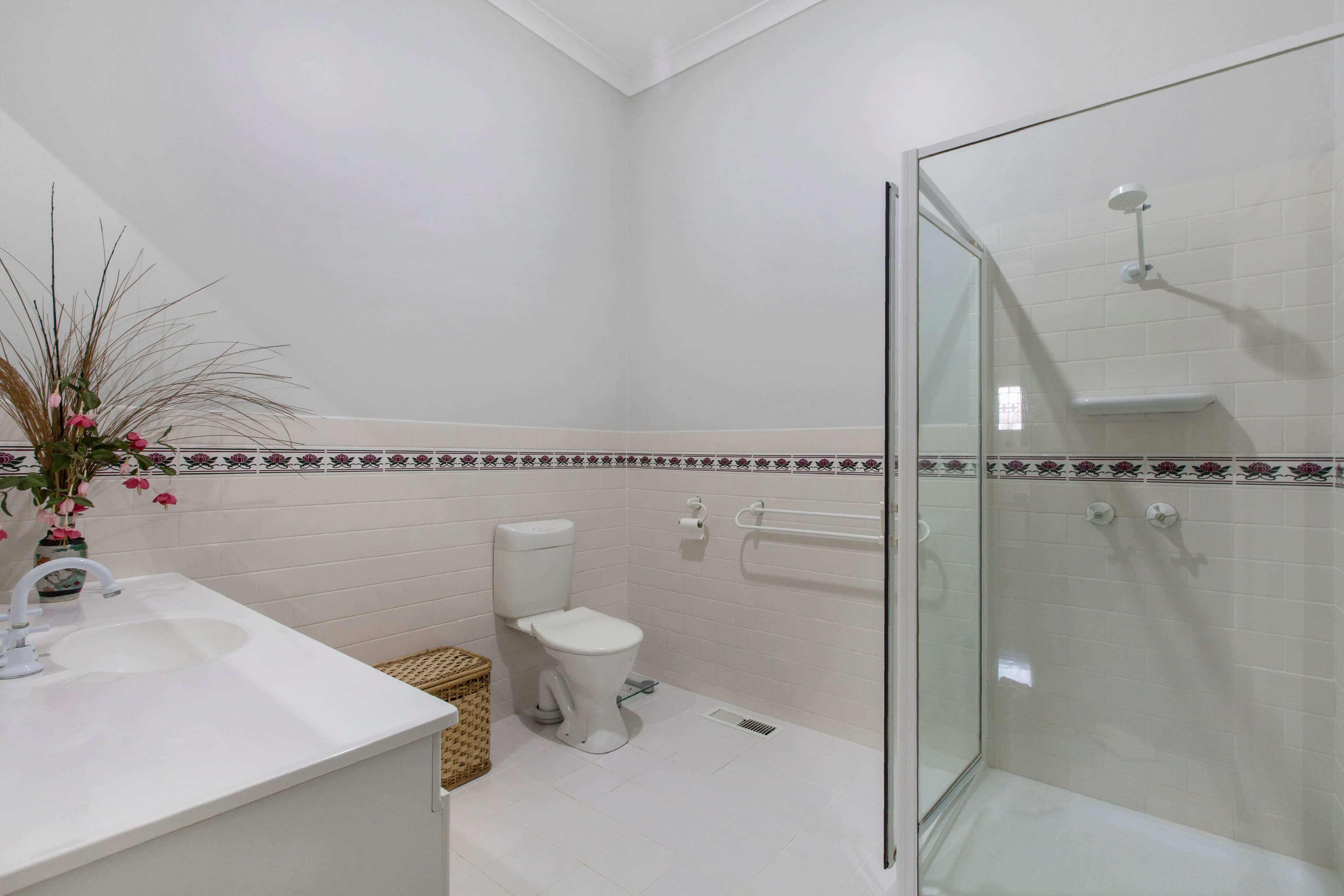 24 Railway Street, Seymour VIC 3660, Seymour - Thumbnail 4