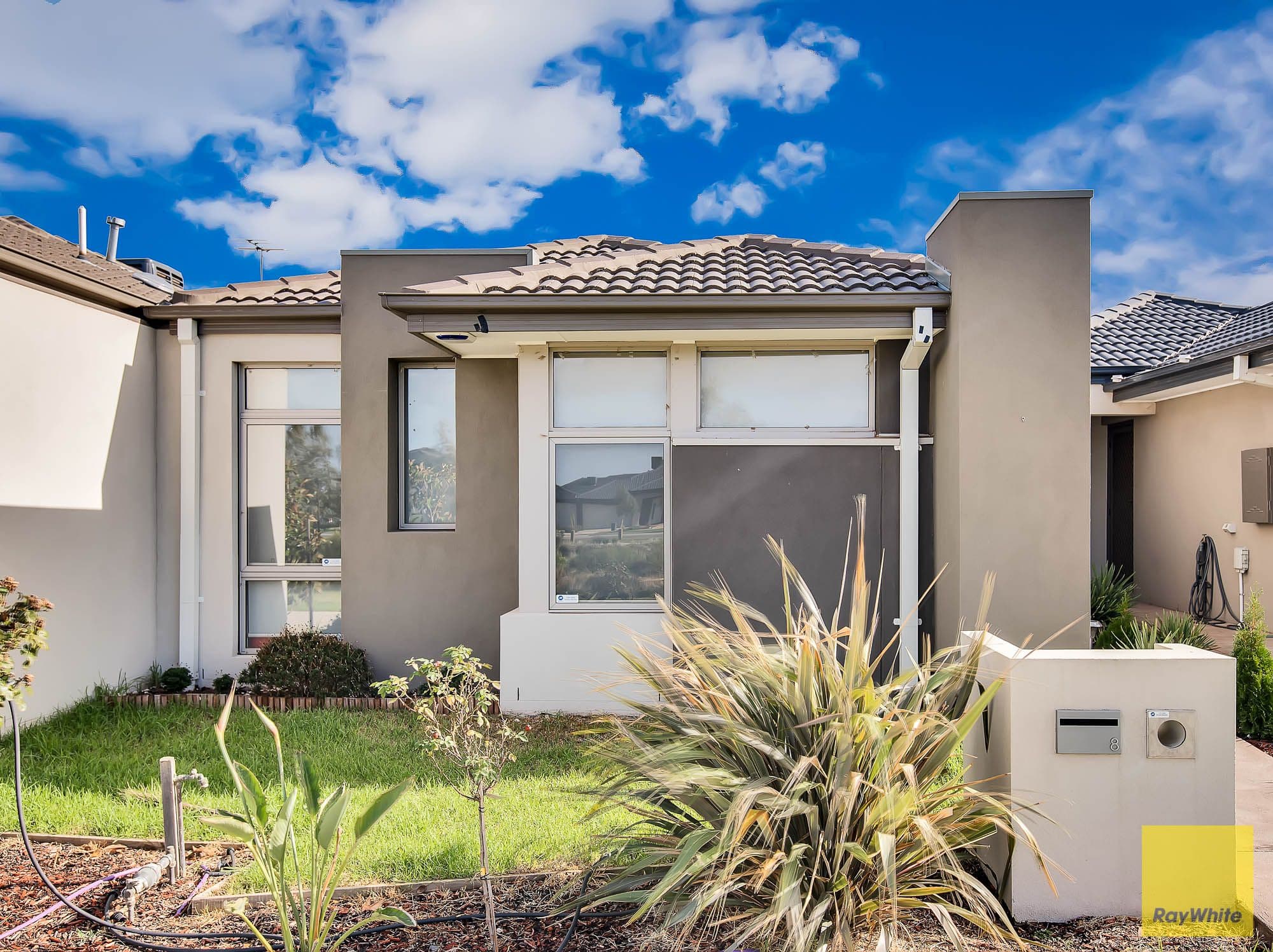 8 Branagh Walk, Truganina VIC 3029, Truganina - Thumbnail 2