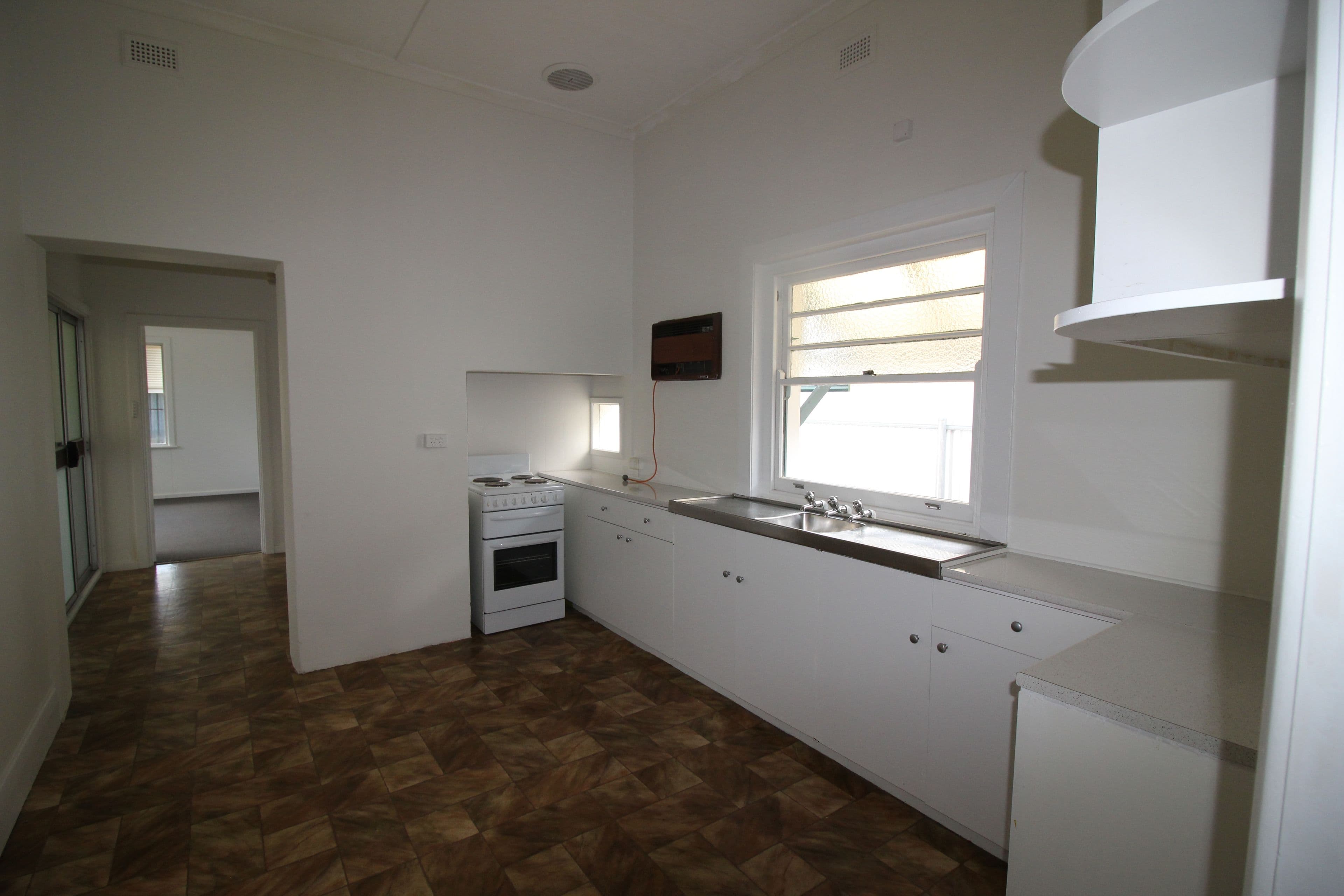 195 Fifteenth Street, Renmark SA 5341, Renmark - Thumbnail 4