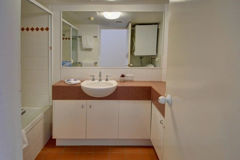  14 Bulcock Beach Esplanade, CALOUNDRA QLD 4551, Caloundra - Thumbnail 5