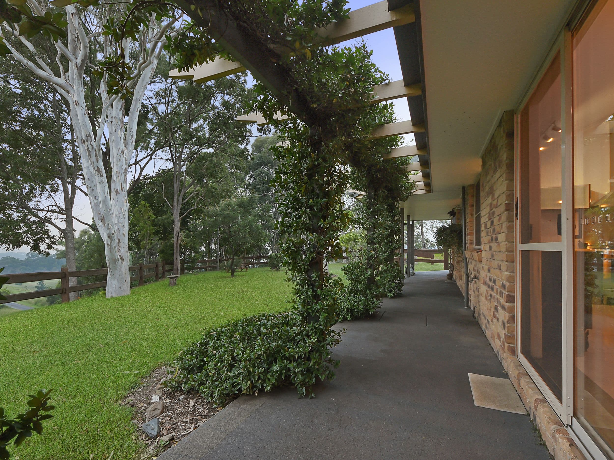 221 Robinson Road South, Ocean View QLD 4521, Ocean View - Thumbnail 2