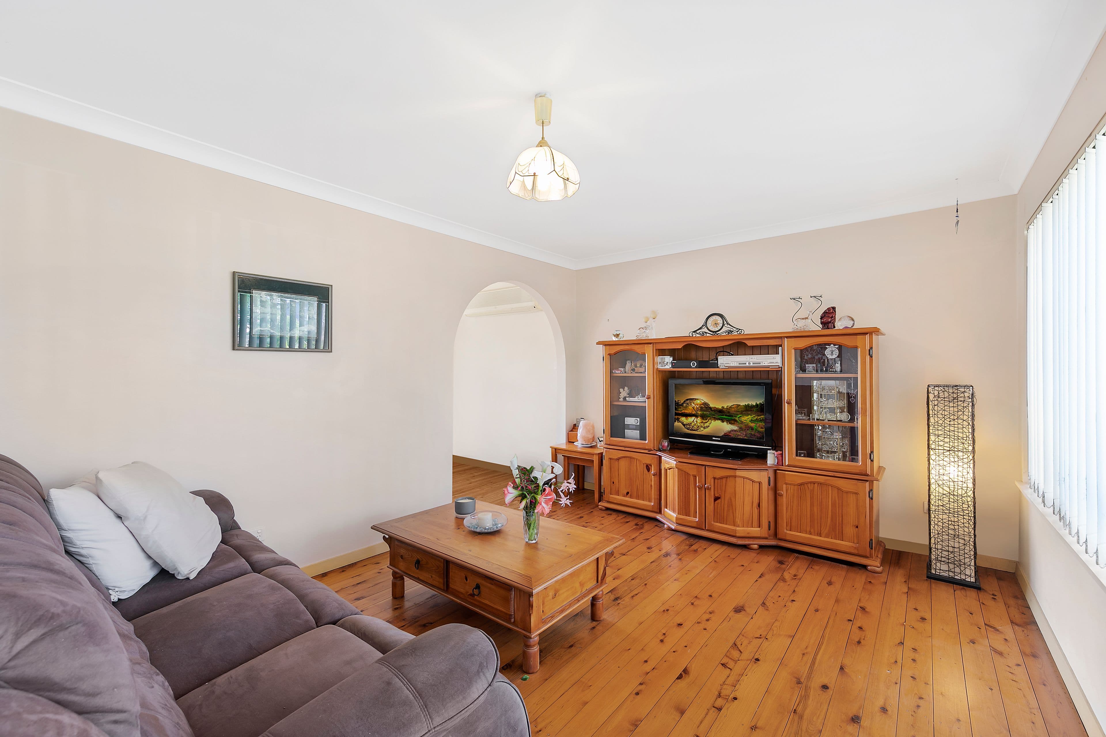 8 Thomas Mitchell Road, Killarney Vale - Thumbnail 2