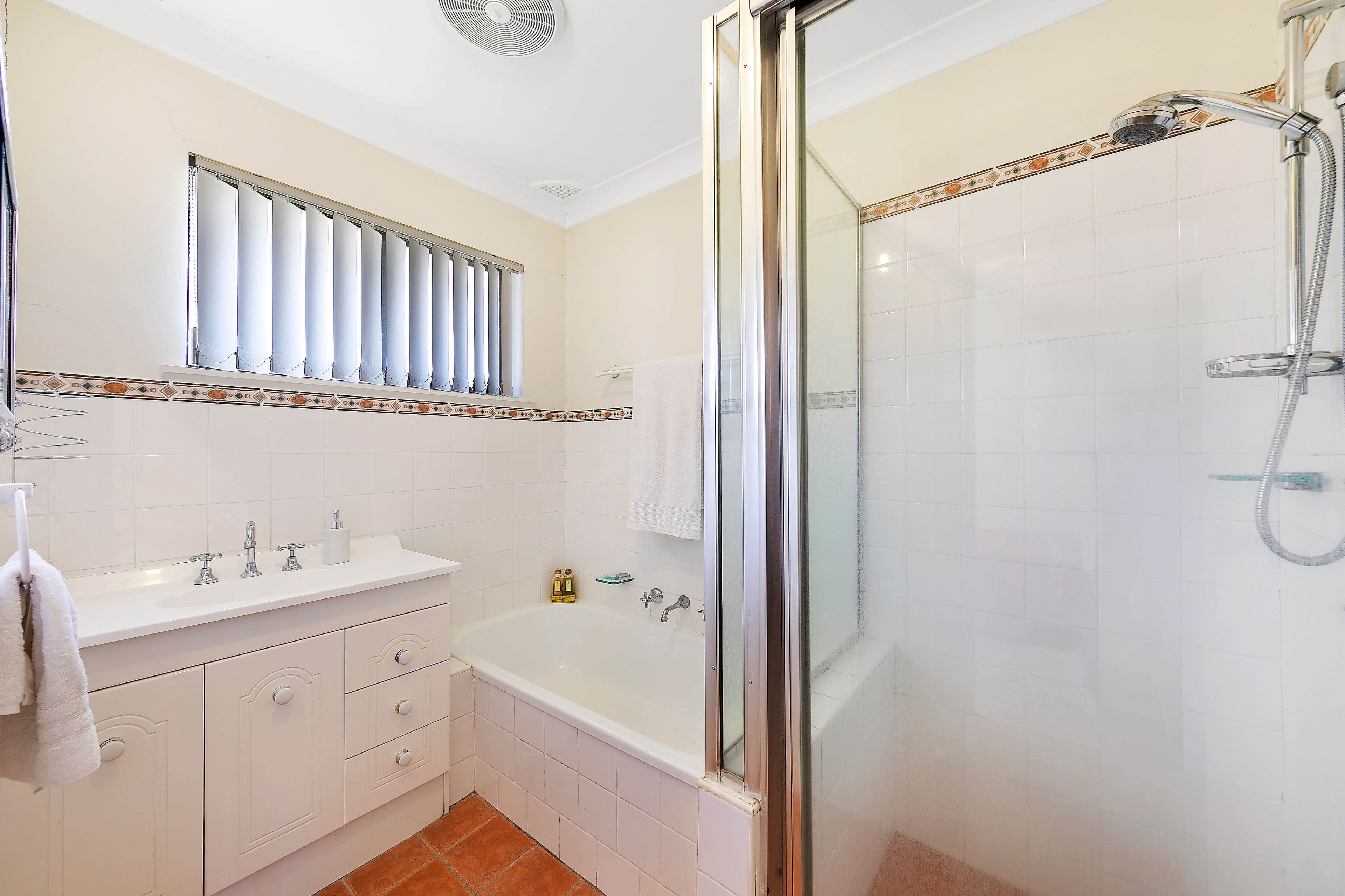 8 Thomas Mitchell Road, Killarney Vale - Thumbnail 7