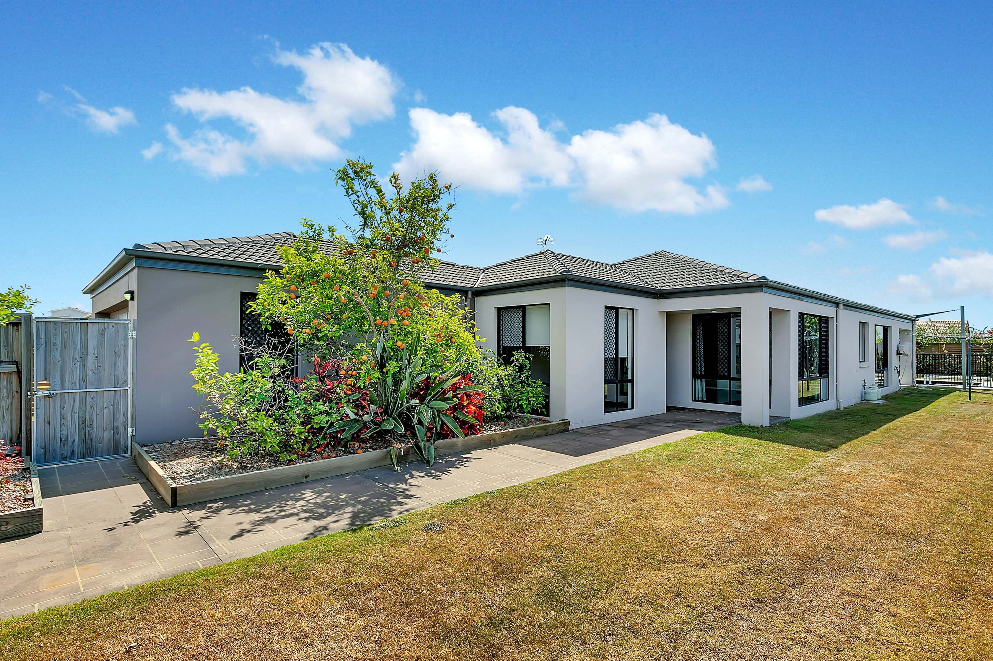 17 Earl Saint Vincent Circuit, Eli Waters QLD 4655, Eli Waters - Thumbnail 4