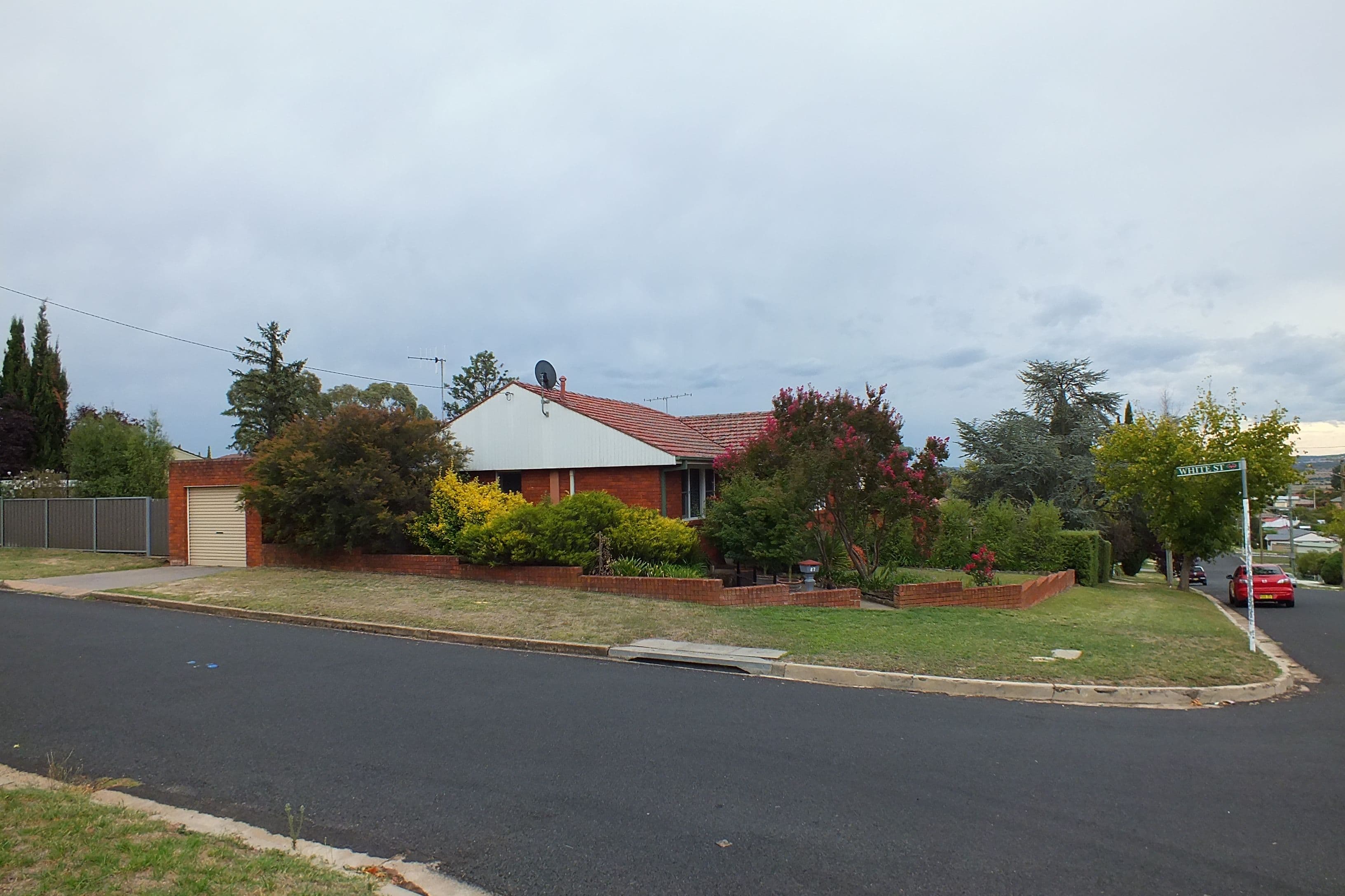 87 Esrom Street, Bathurst NSW 2795, Bathurst - Thumbnail 2