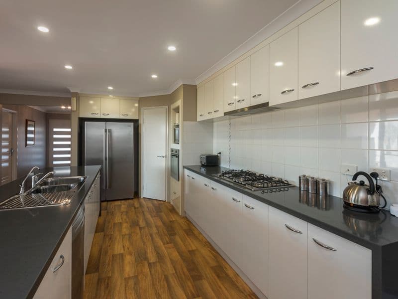 154 Glenfield Beach Drive, Glenfield WA 6532, Glenfield - Thumbnail 3