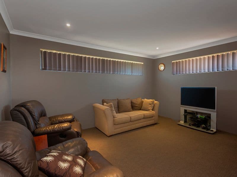 154 Glenfield Beach Drive, Glenfield WA 6532, Glenfield - Thumbnail 7
